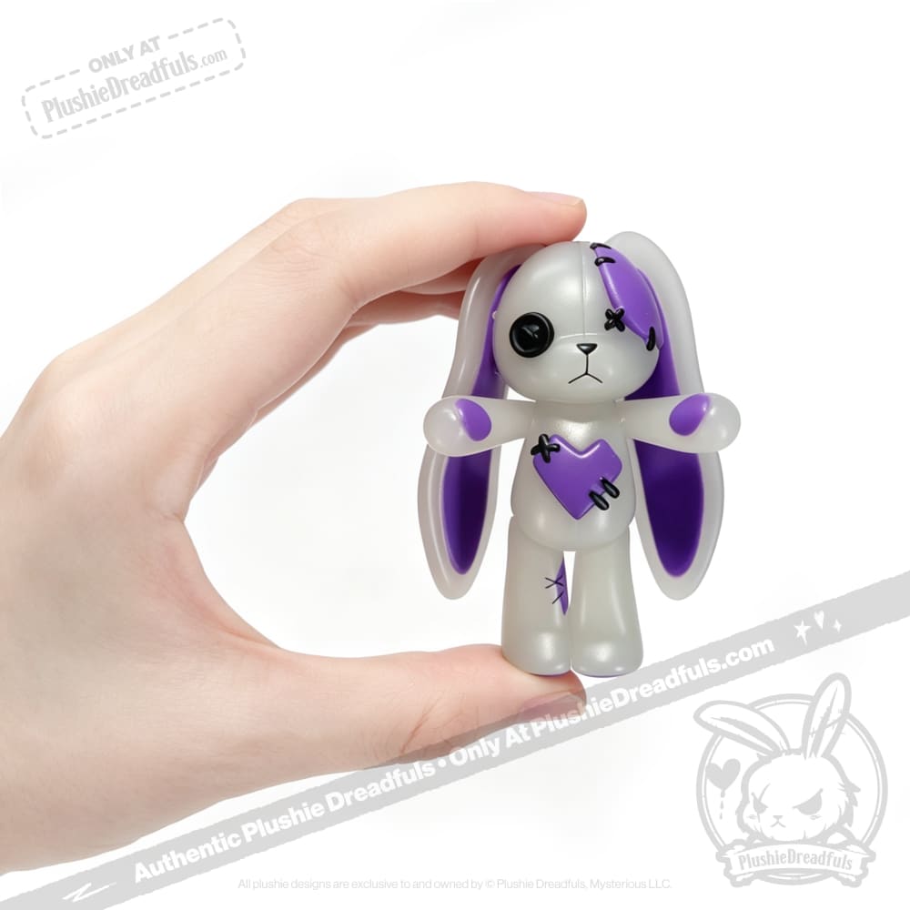 Plushie Dreadfuls Love Rabbit Figurine - necklace