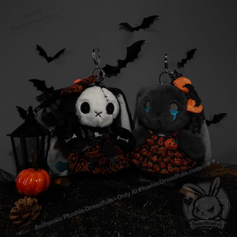 Plushie Dreadfuls Mini Halloween Outfit (Random) accessory